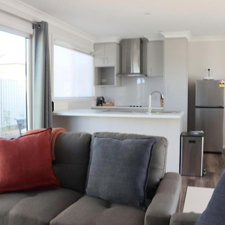 Apple Blossom Cottages Станторп Экстерьер фото