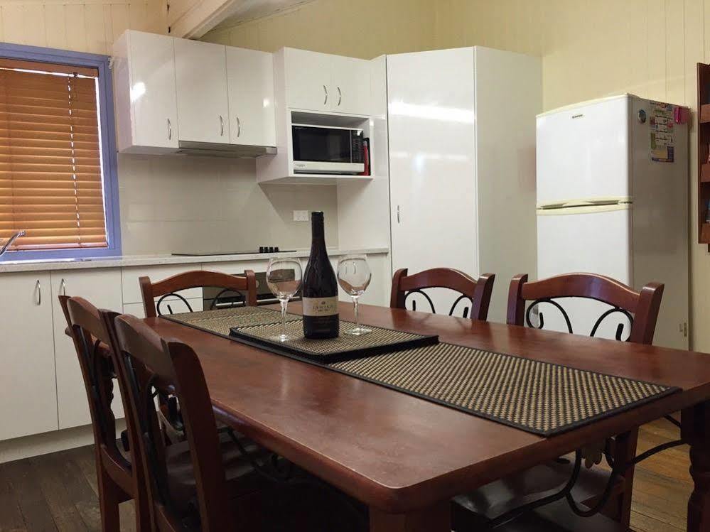 Apple Blossom Cottages Станторп Экстерьер фото