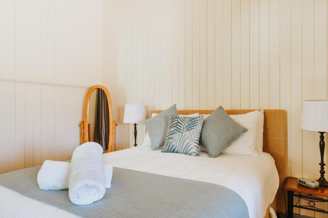 Apple Blossom Cottages Станторп Экстерьер фото