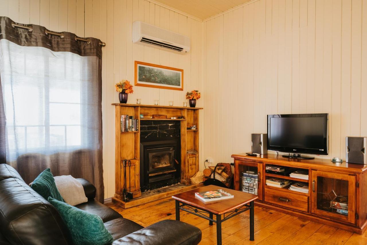 Apple Blossom Cottages Станторп Экстерьер фото